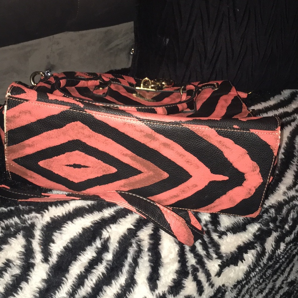 Purse ❤️ - Picture 5 of 5